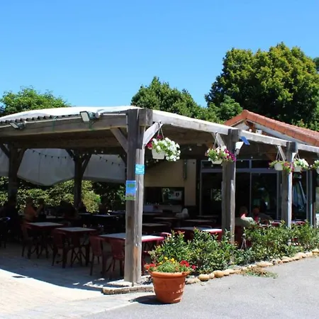 Mobil 3 Avec Terrasse, 6 Personnes - Api-1-52-338 * Le Grand-Serre